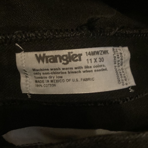 Women's Wrangler Jeans - 11 X 30 - Picture 2 of 4